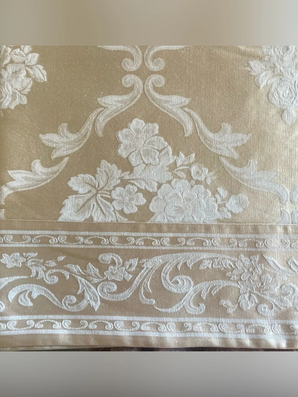 Elegant Tablecloth Mitered Corners Jacquard Champagne Cotton Blend 60x120